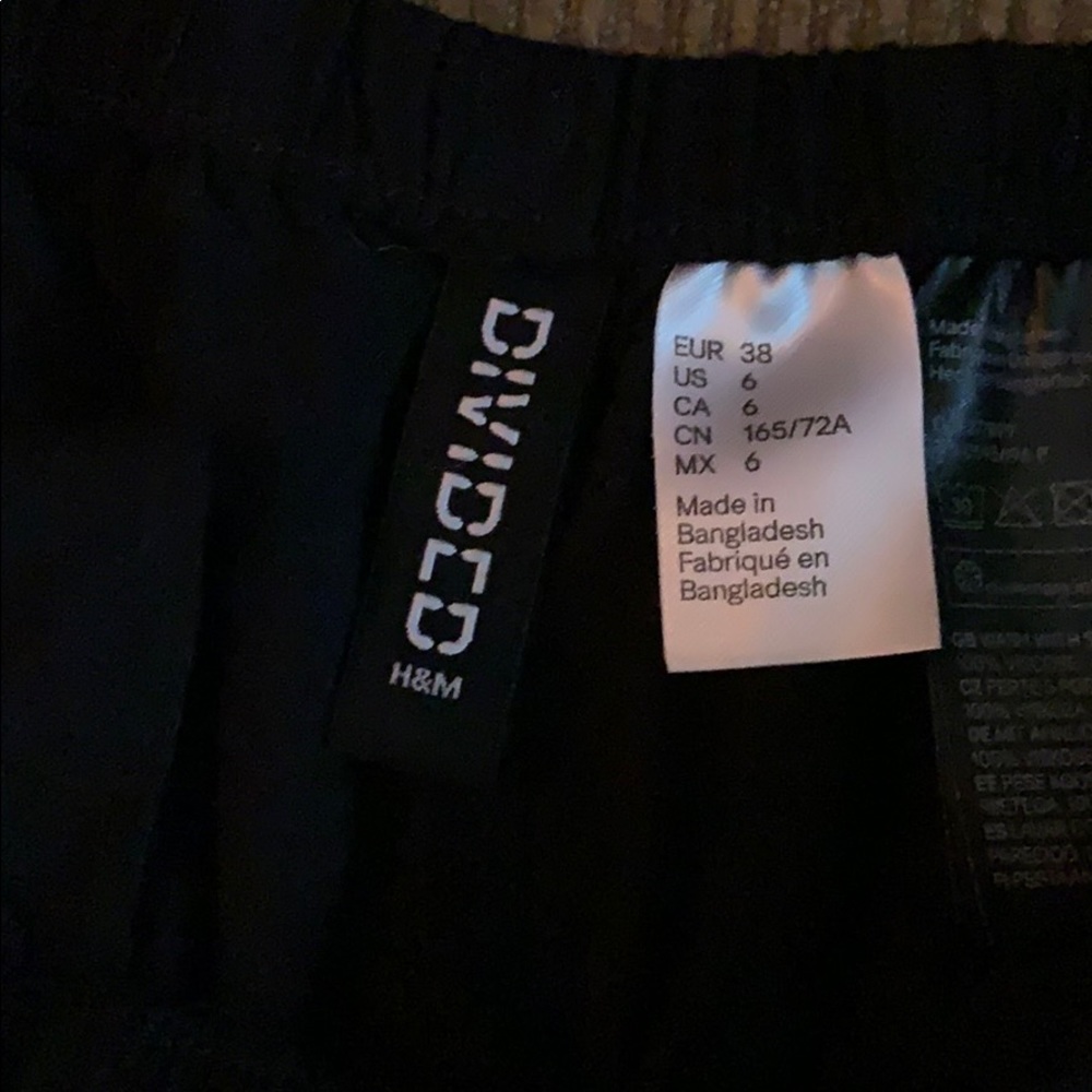 shorts - Picture 3 of 3